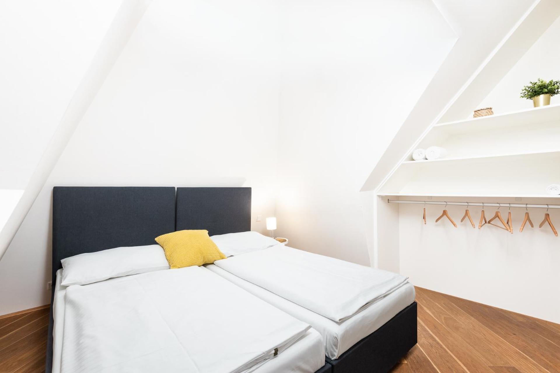 Rehorova Apartments Praha Bagian luar foto