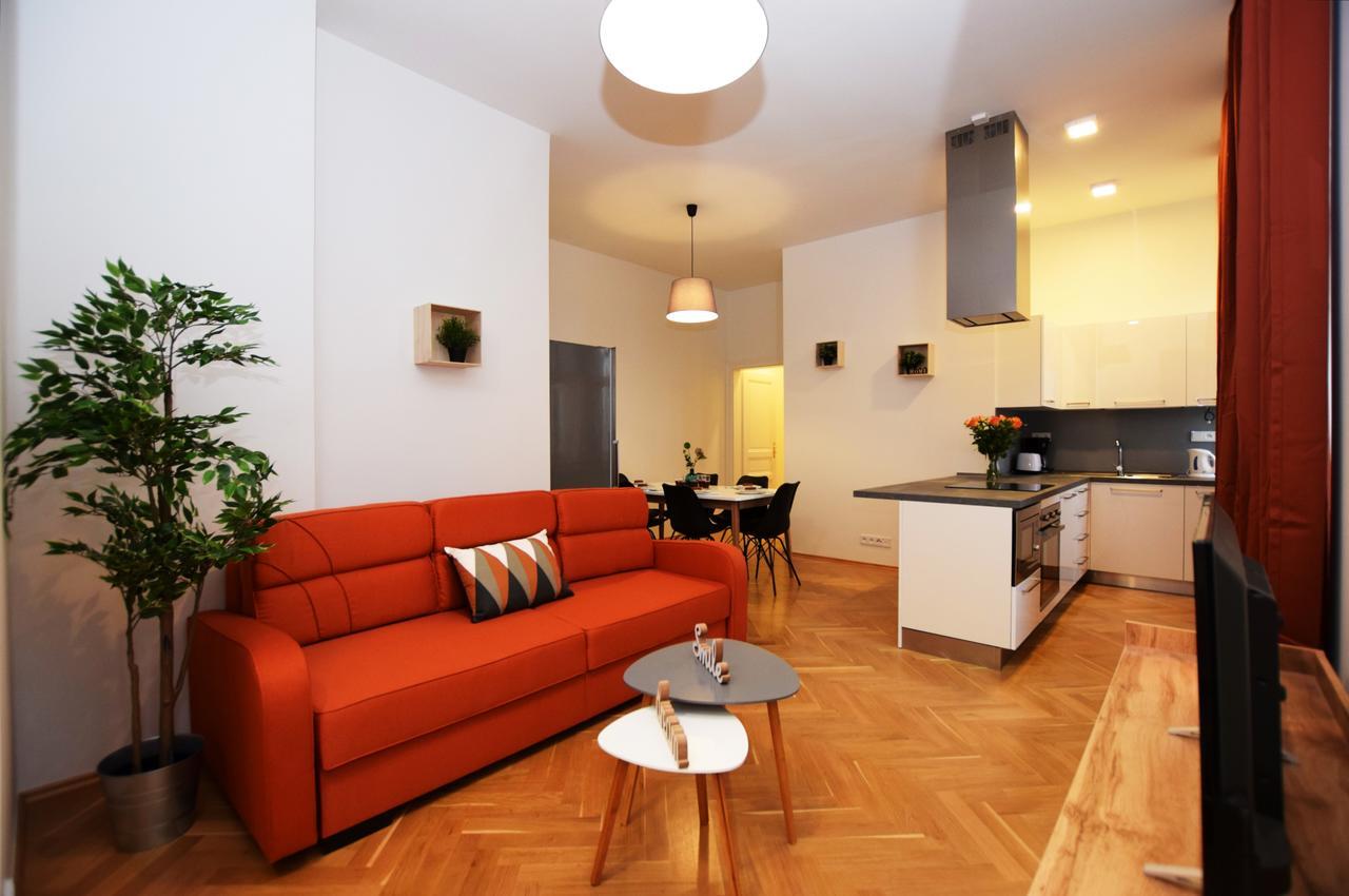 Rehorova Apartments Praha Bagian luar foto