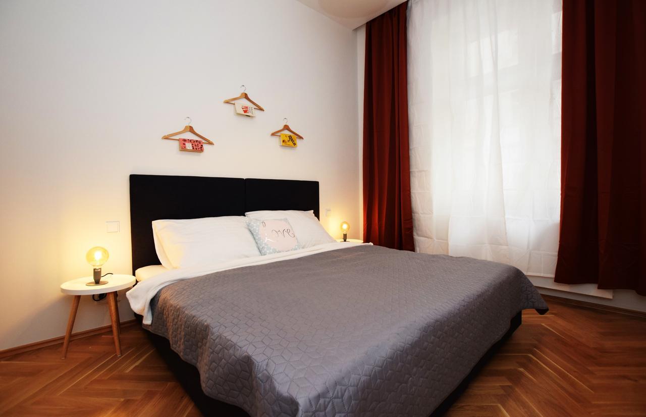 Rehorova Apartments Praha Ruang foto
